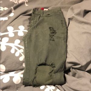 Akira Ripped skinny jeans